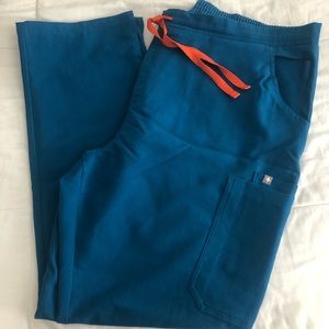 FIGS women’s scrub pant in Alps Blue.
